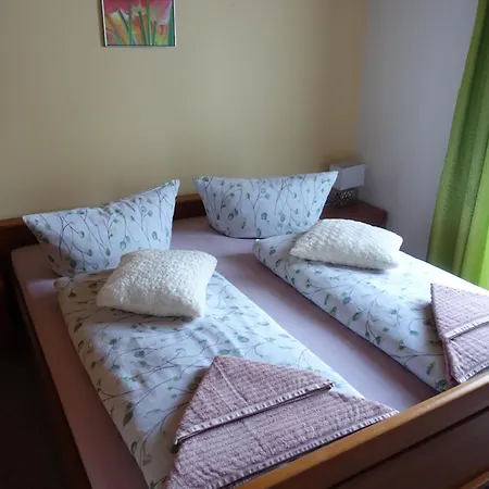 Apartmenthaus Kestel شقة *